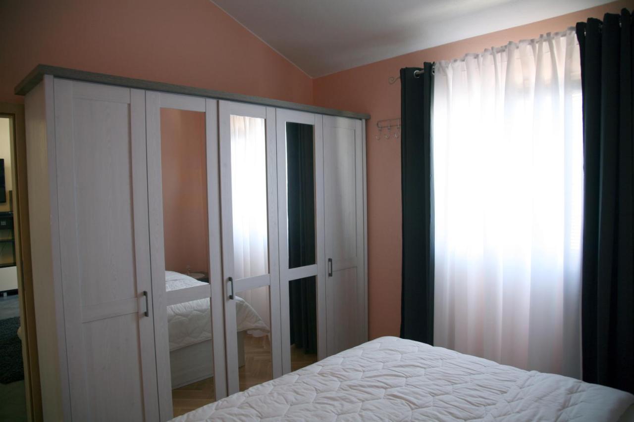 Apartment Del Mar Vinišće Dış mekan fotoğraf